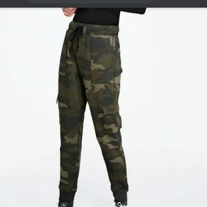 vs pink camo cargo joggers